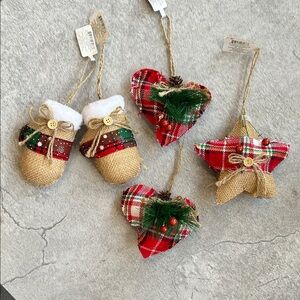 NWT - Plaid and Burlap Christmas Ornaments Set of 5
